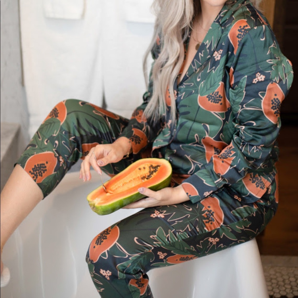 Smash And Tess x Thebirdspapaya Papaya Powerset